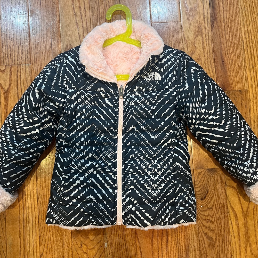 North Face girls mossbud jacket XS